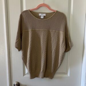 NWT Oversized Magaschoni top size XS
